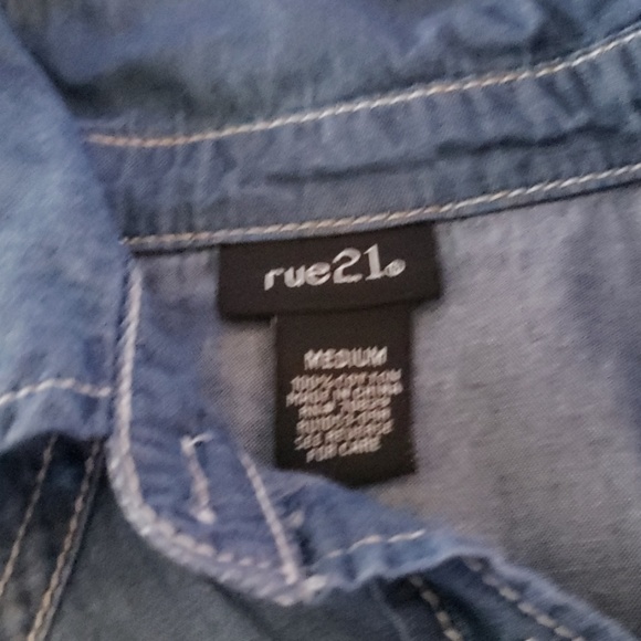 Shirt - Picture 2 of 3